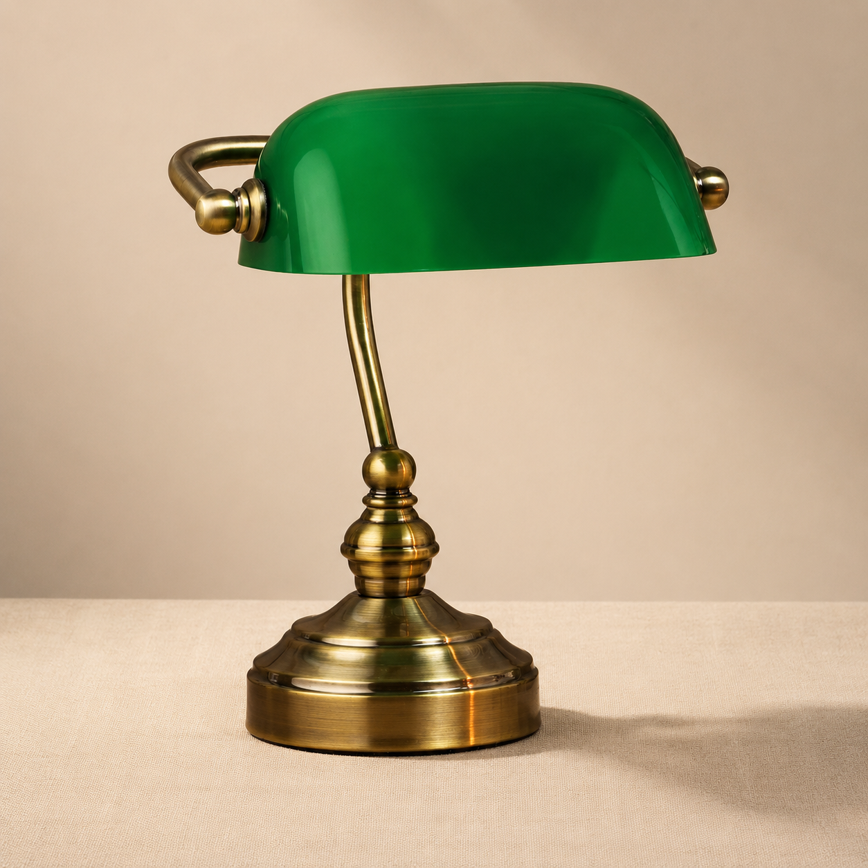Verdoro Bankers Desk Lamp | Green Glass Office Light